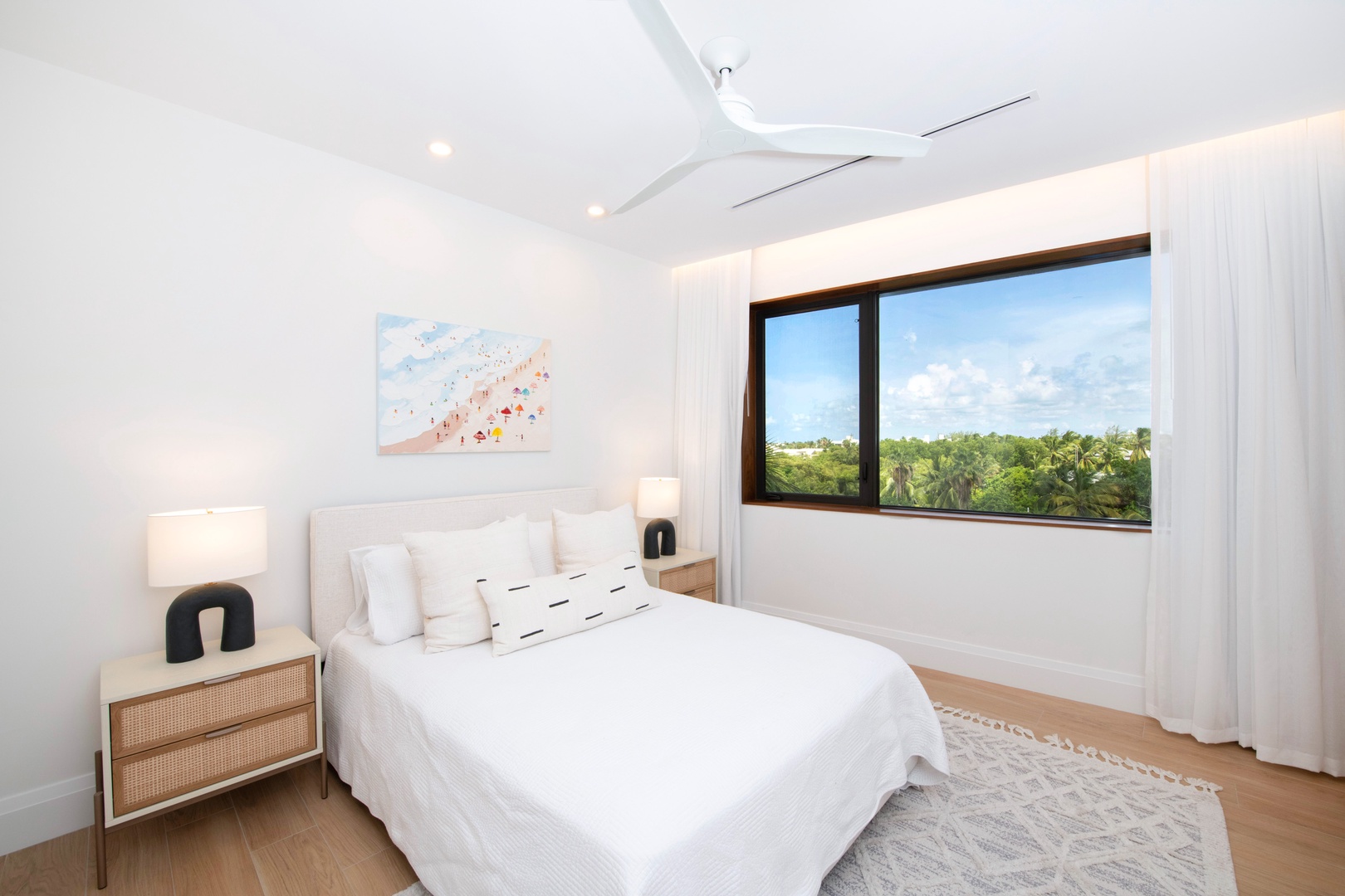 Bedroom 3 with queen bed.