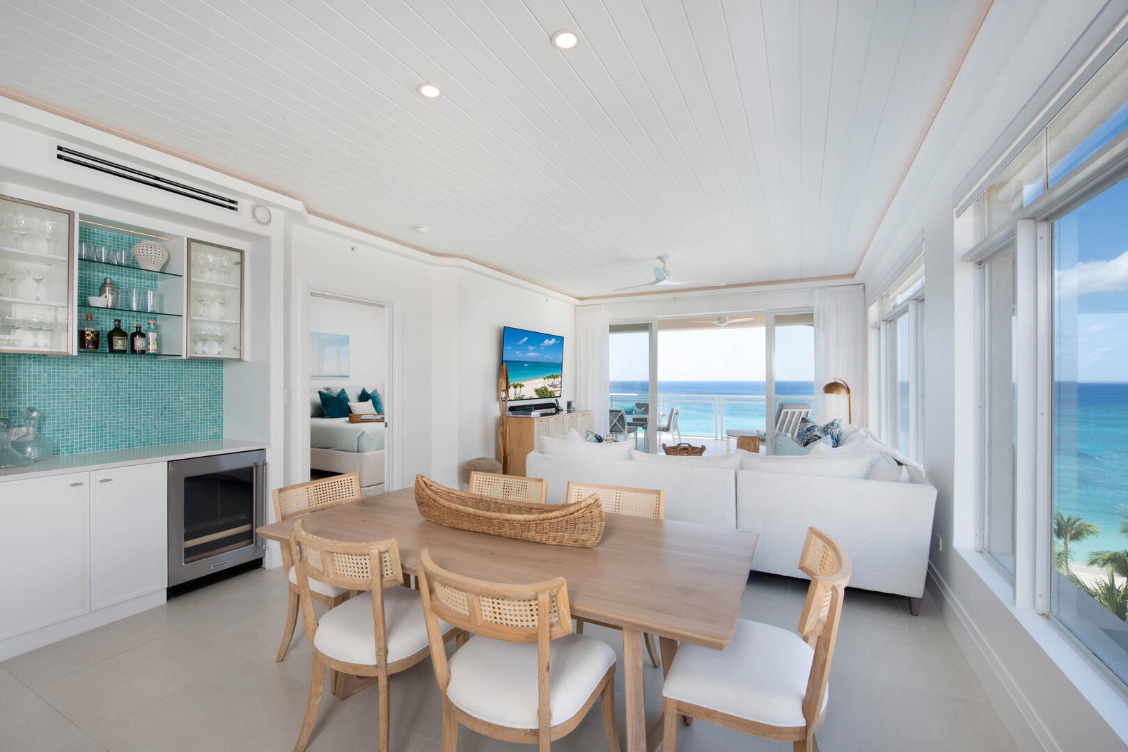 Dining Table that seats 6.