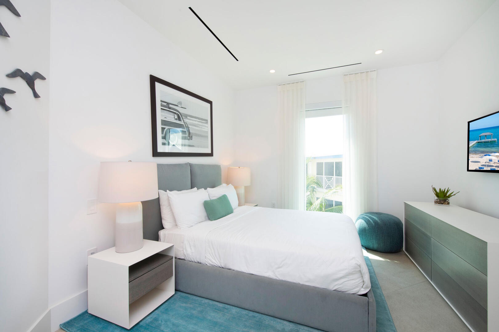 Guest Bedroom #1 with king bed, and SmartTV.