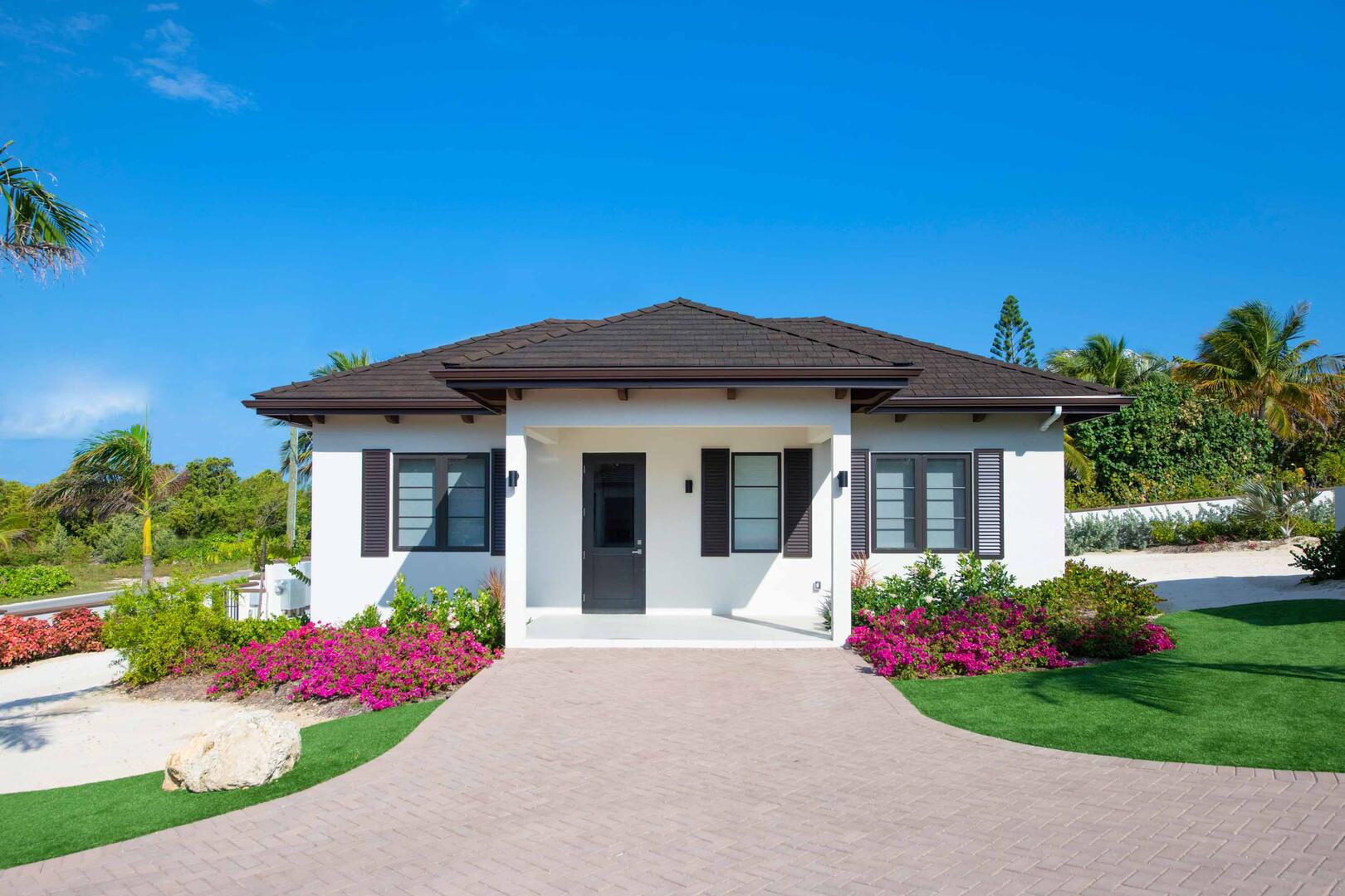 Private 2BR Guesthouse - 4 Adults max, 6 with 2 small children on a sleeper sofa.