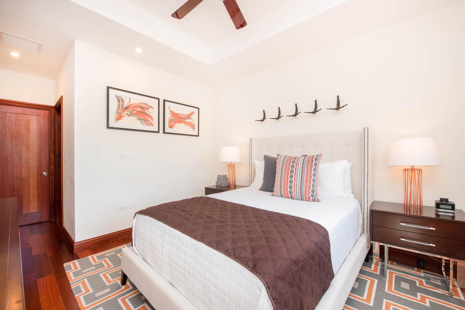 Guest Suite with King bed.