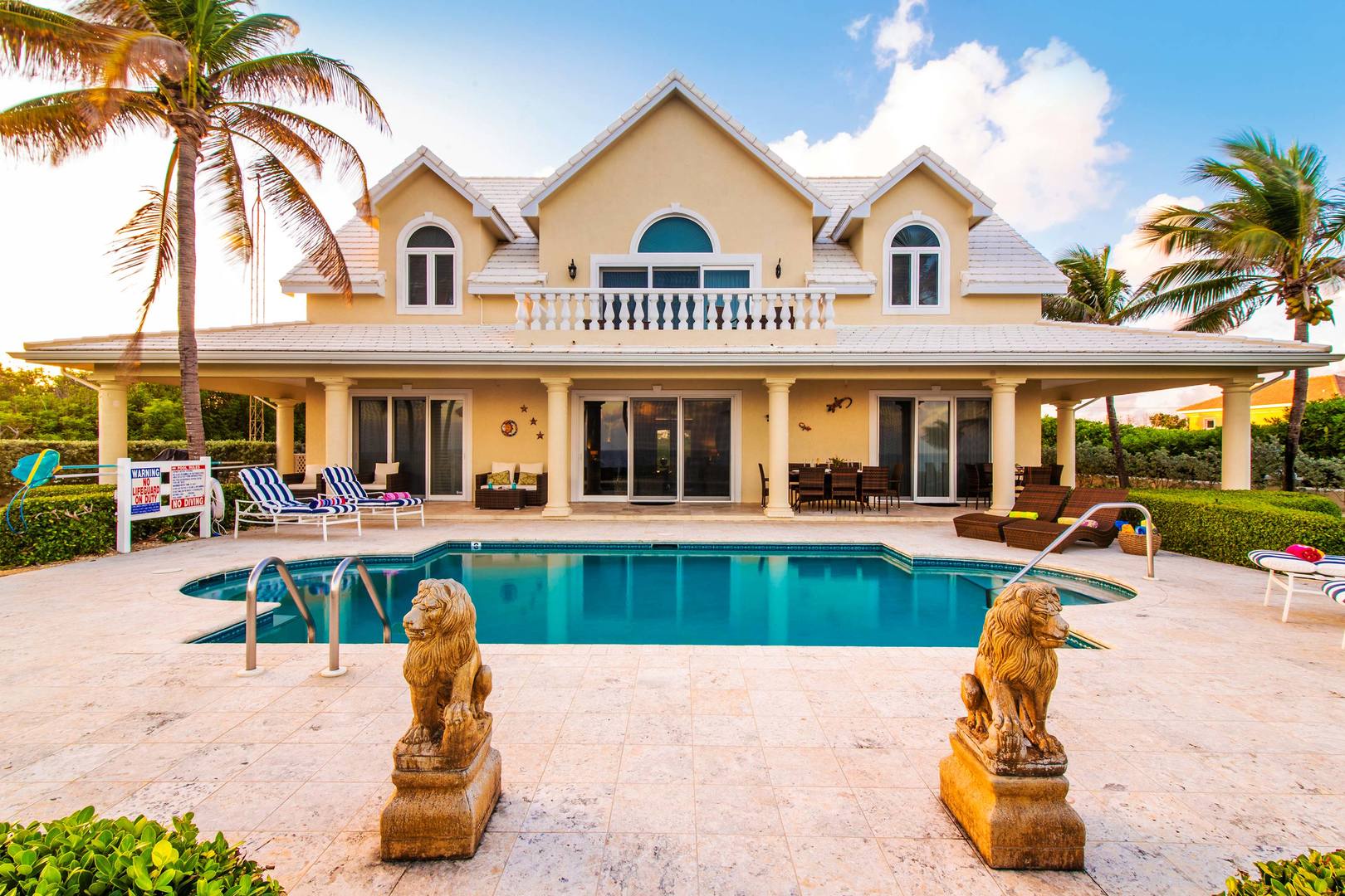 It's sunset hour at On the Rocks. Grab a drink. The show is about to begin.