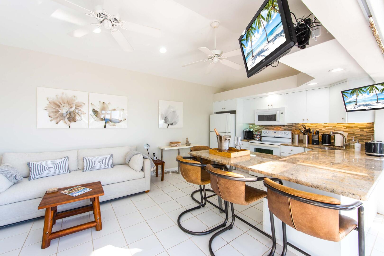 Breakfast bar with seating for 4.