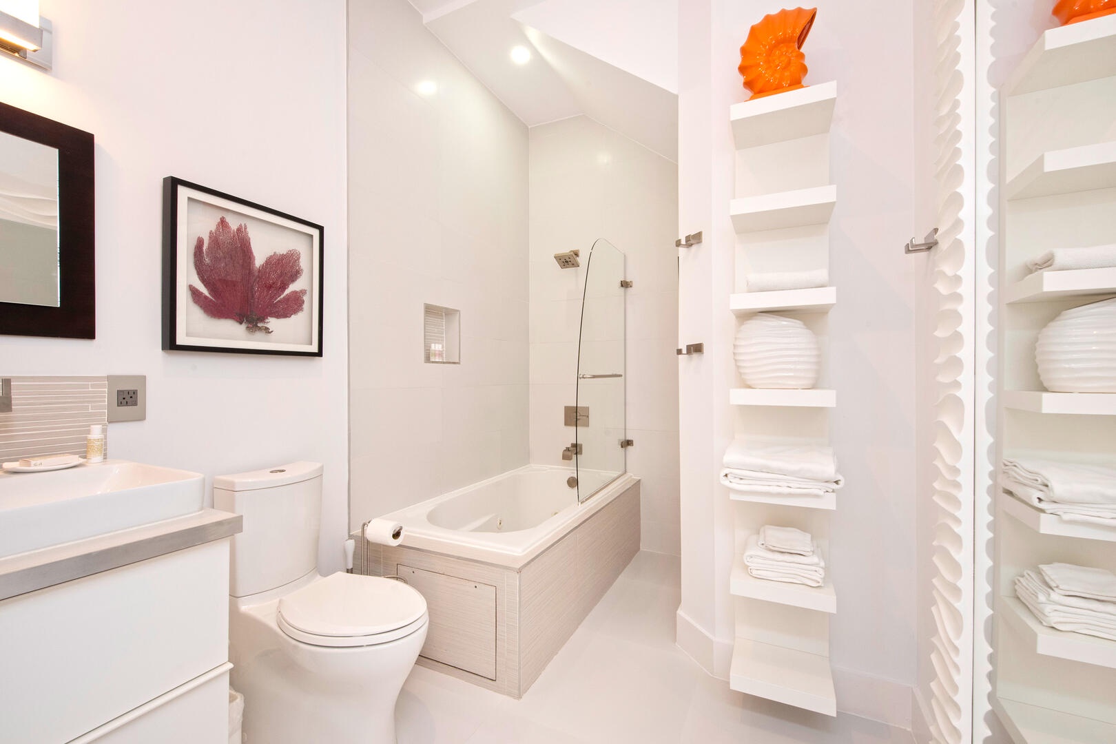 East Bedroom Bathroom with shower tub combo.