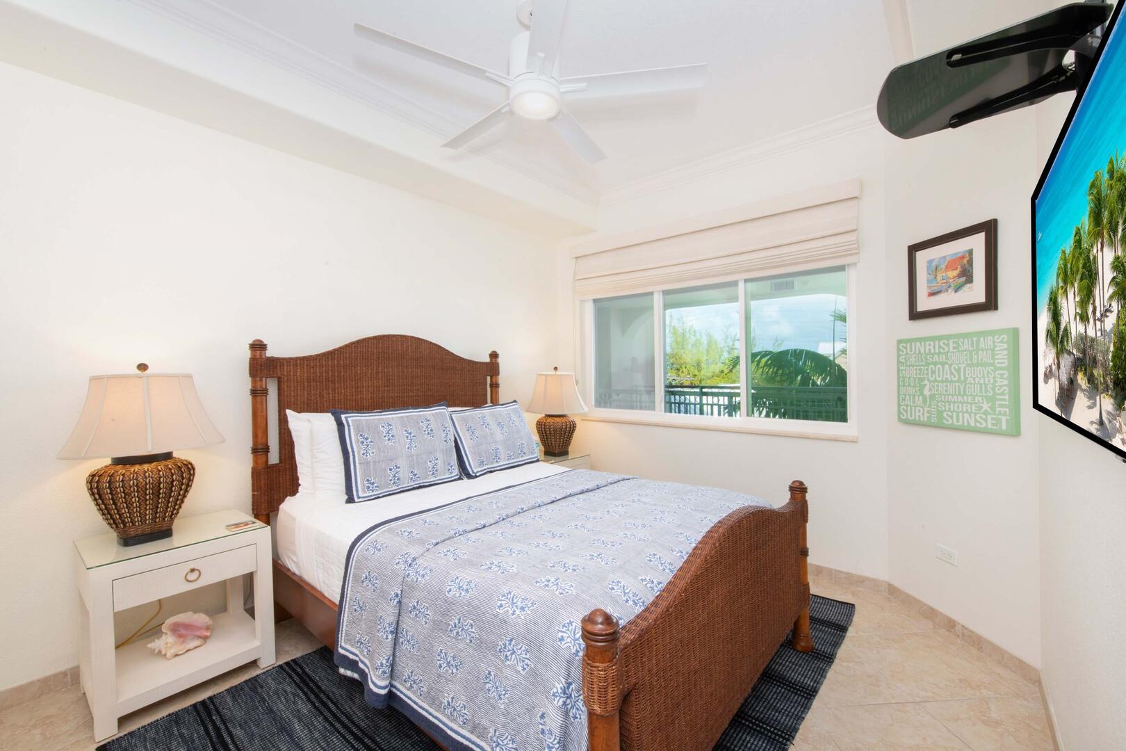 Guest suite with queen bed.