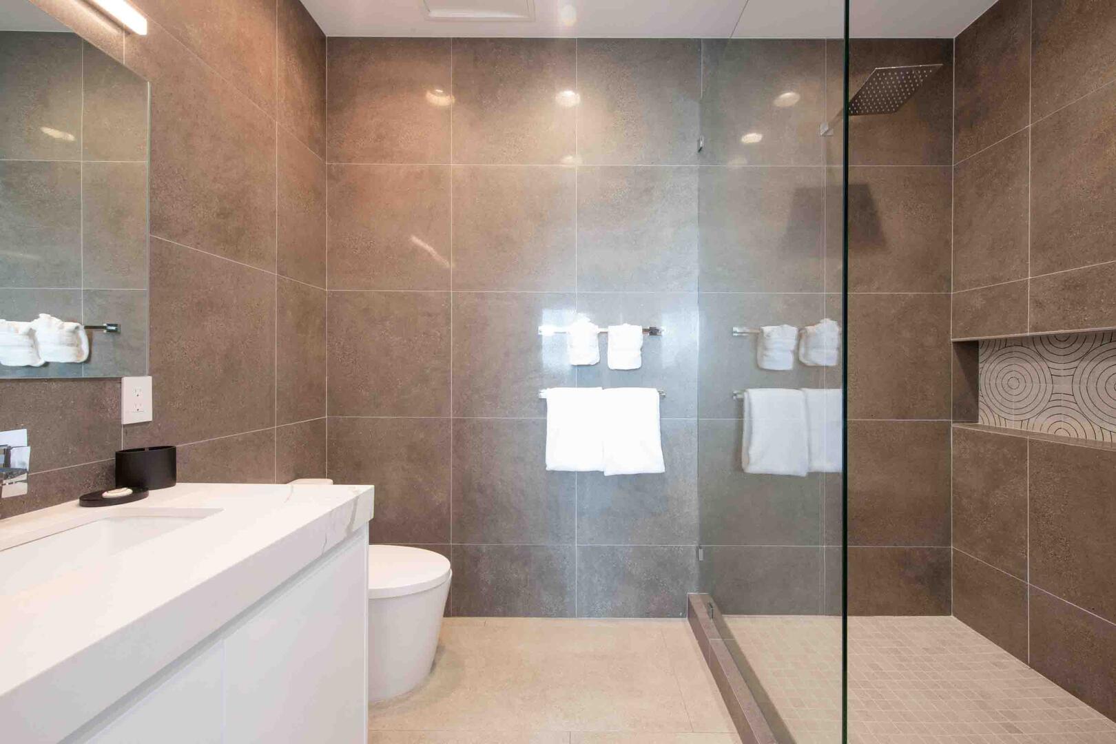 Guest Ensuite #2 with shower.