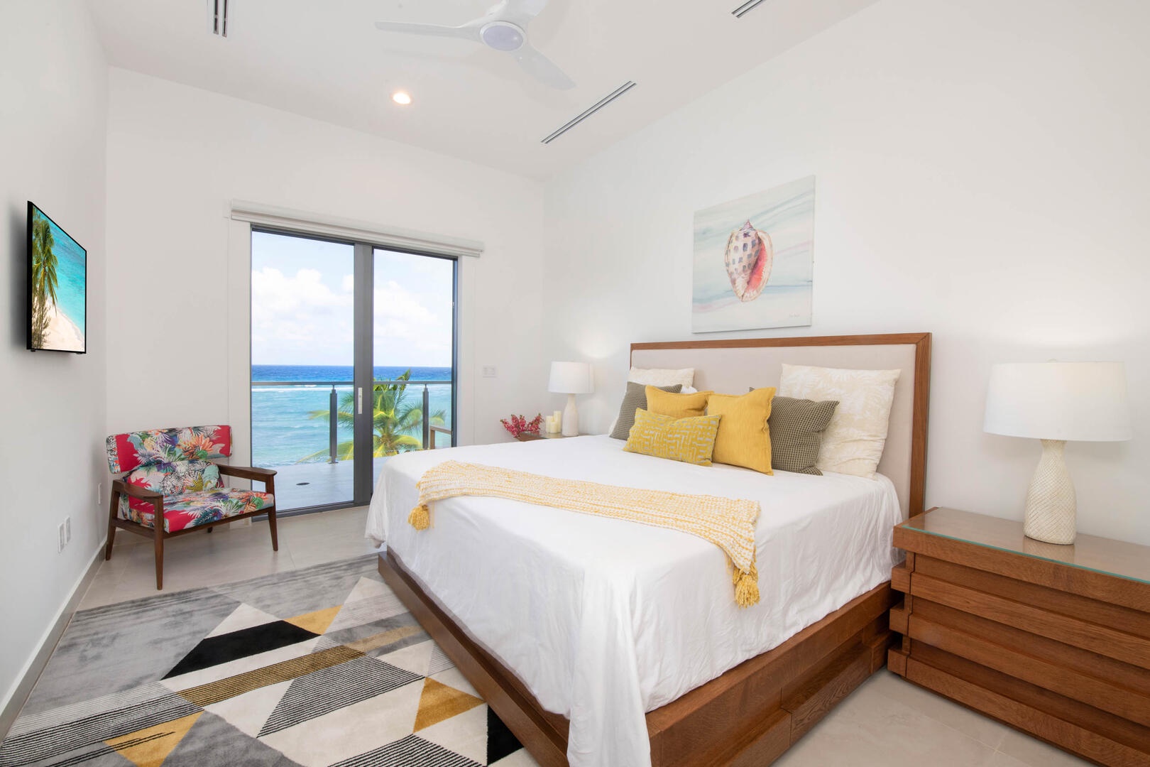 Suite 3 with king bed.