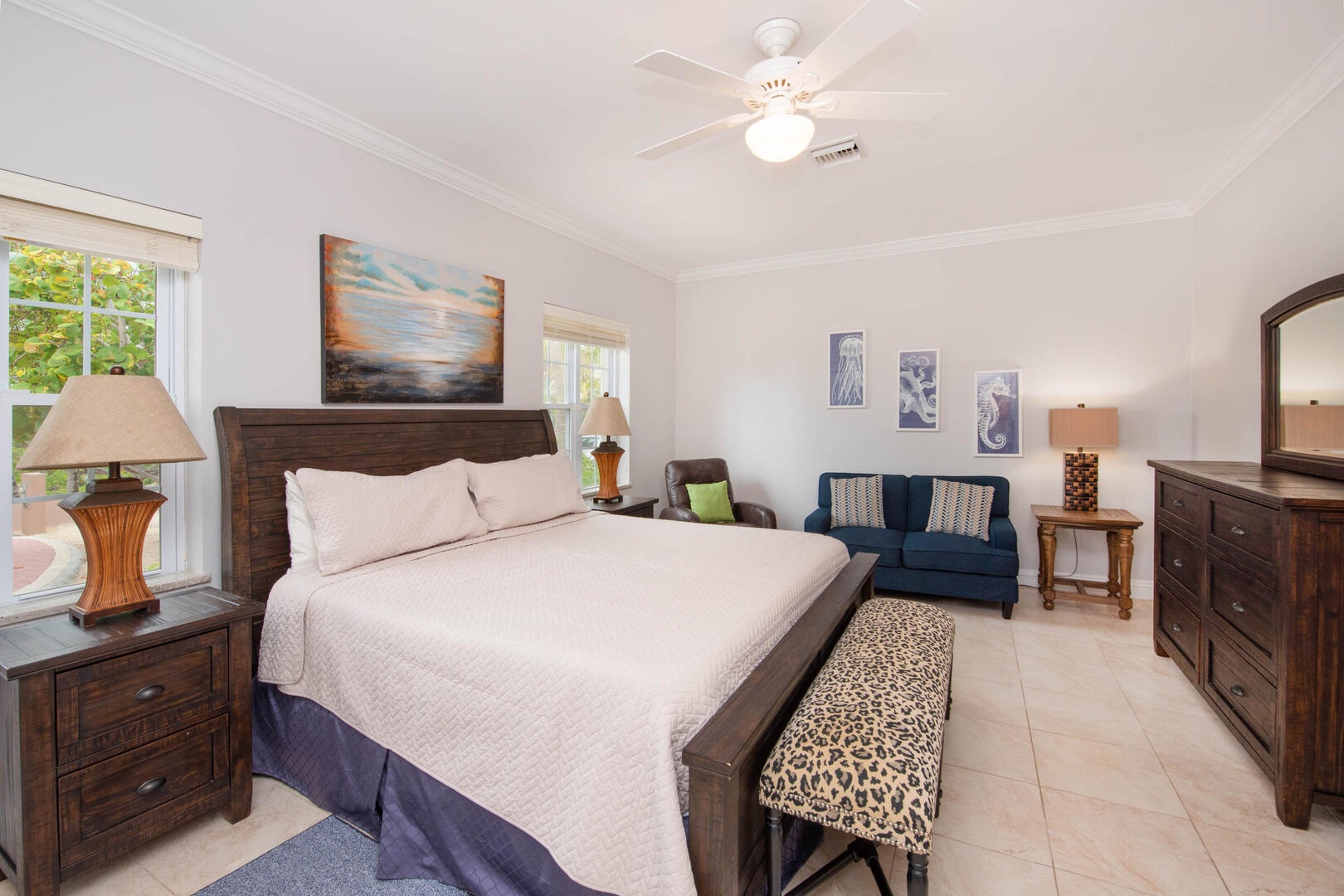 Guest Suite 2a with King bed.