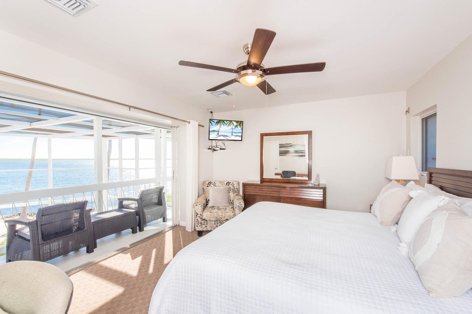 Primary suite with king bed.