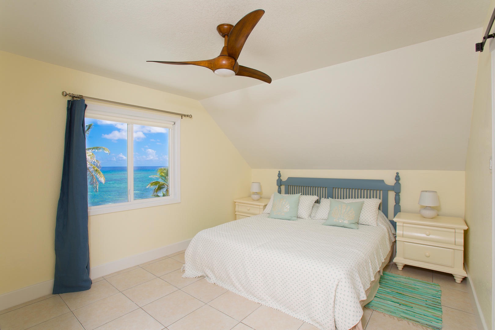 Upstairs Queen Bedroom.