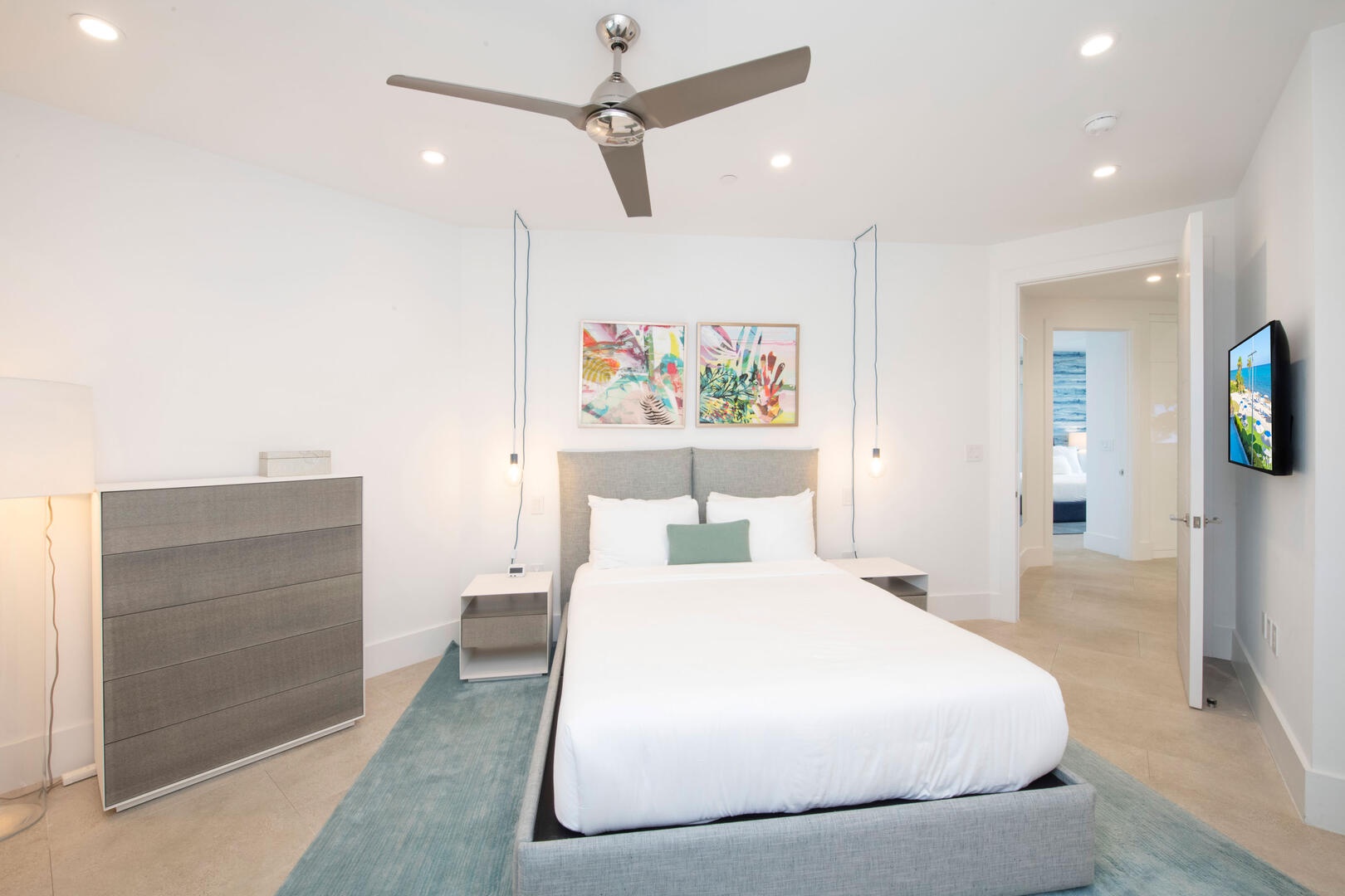 Guest Suite with queen bed.