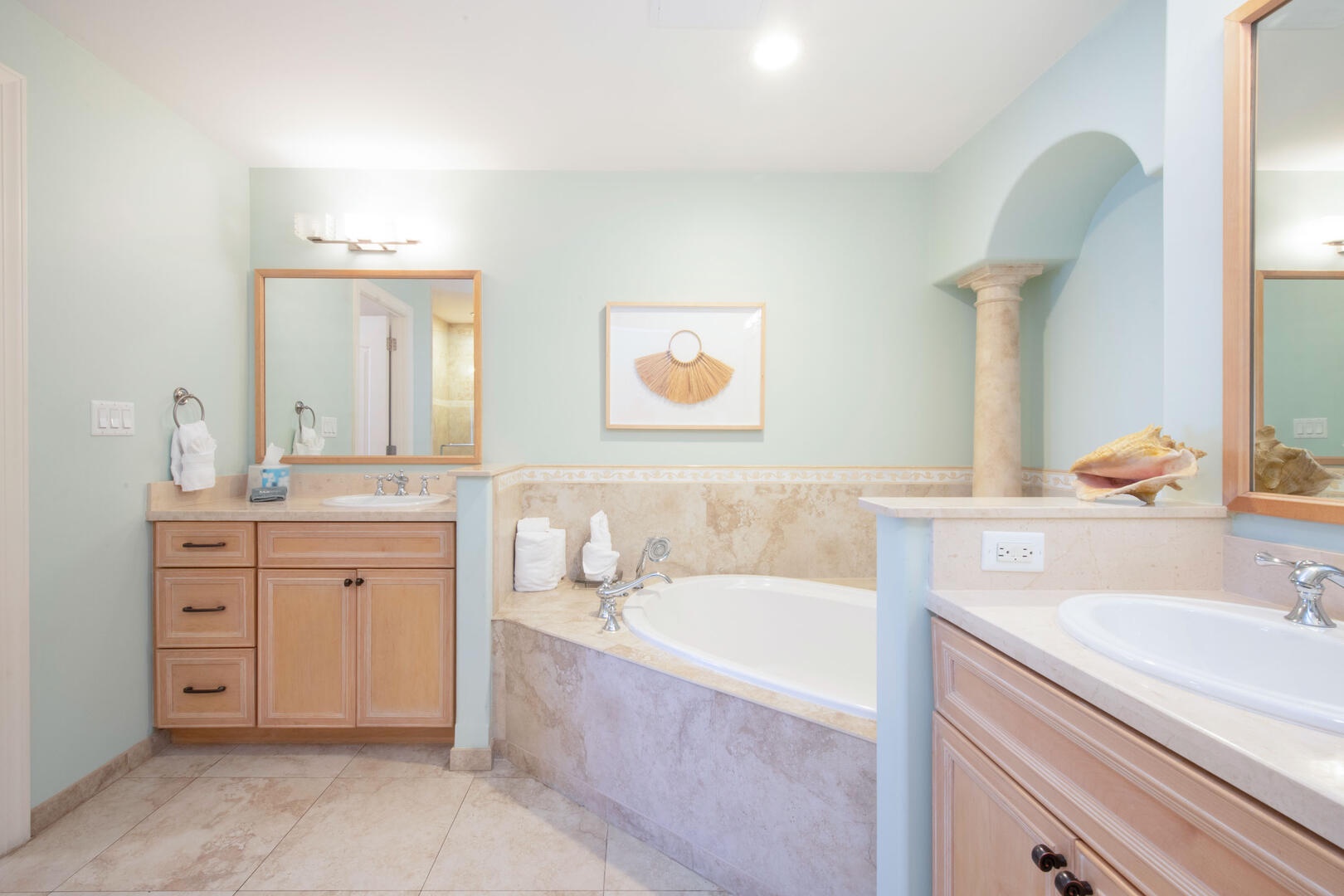 Primary ensuite with tub.