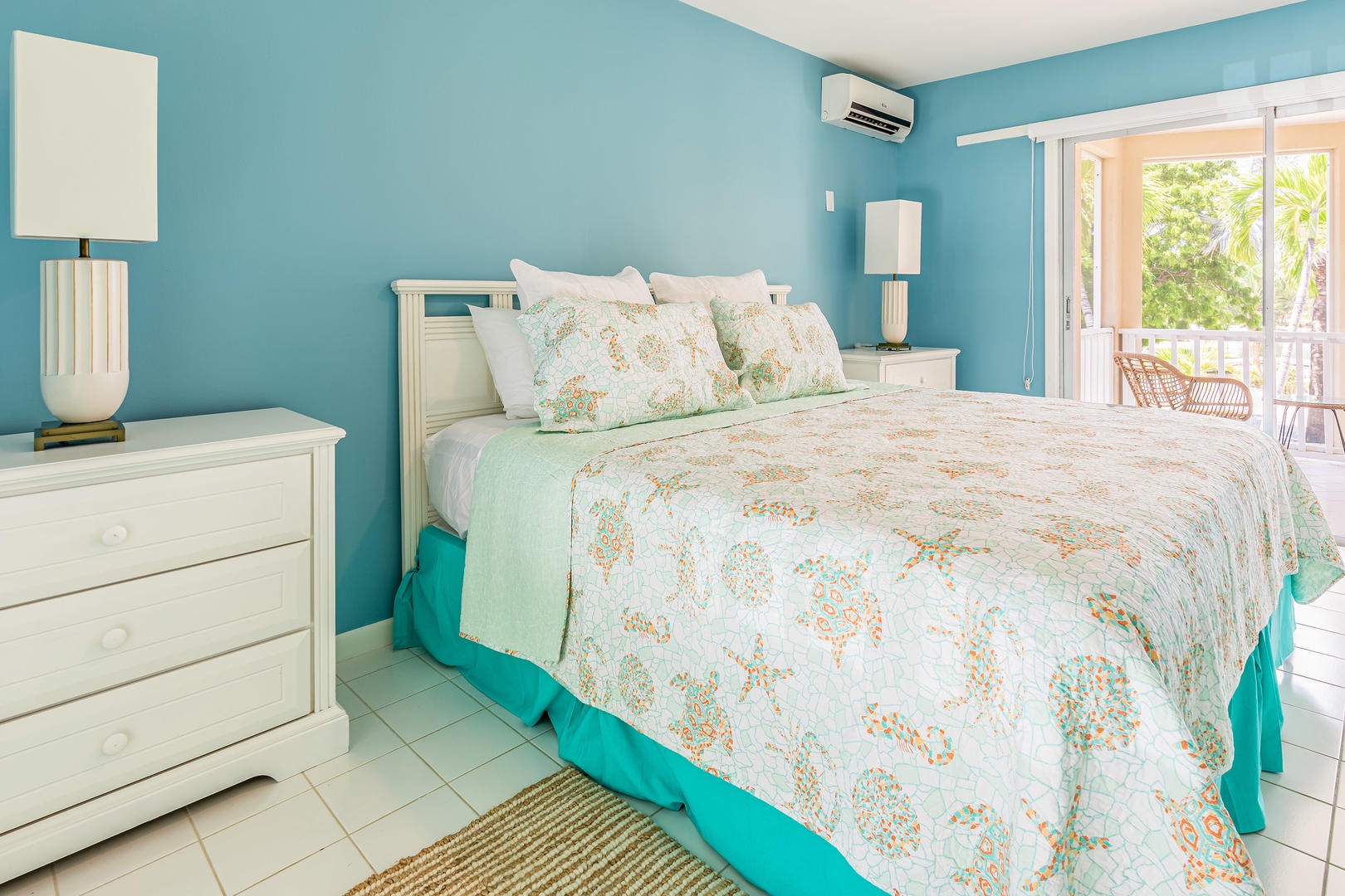 Master suite with king bed.