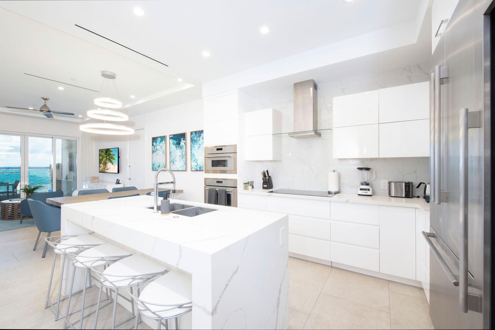 Kitchen island with breakfast bar seating.