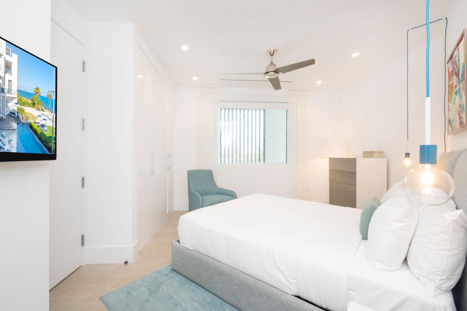 Guest Suite with SmartTV.