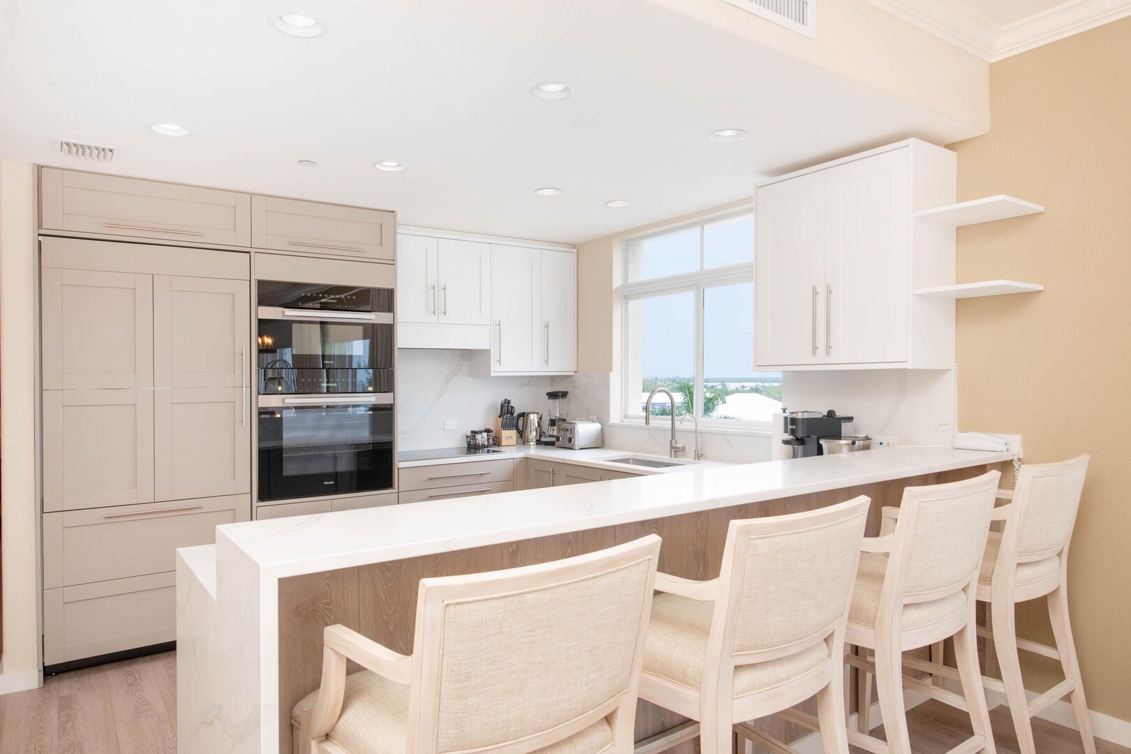 Kitchen bar for four.