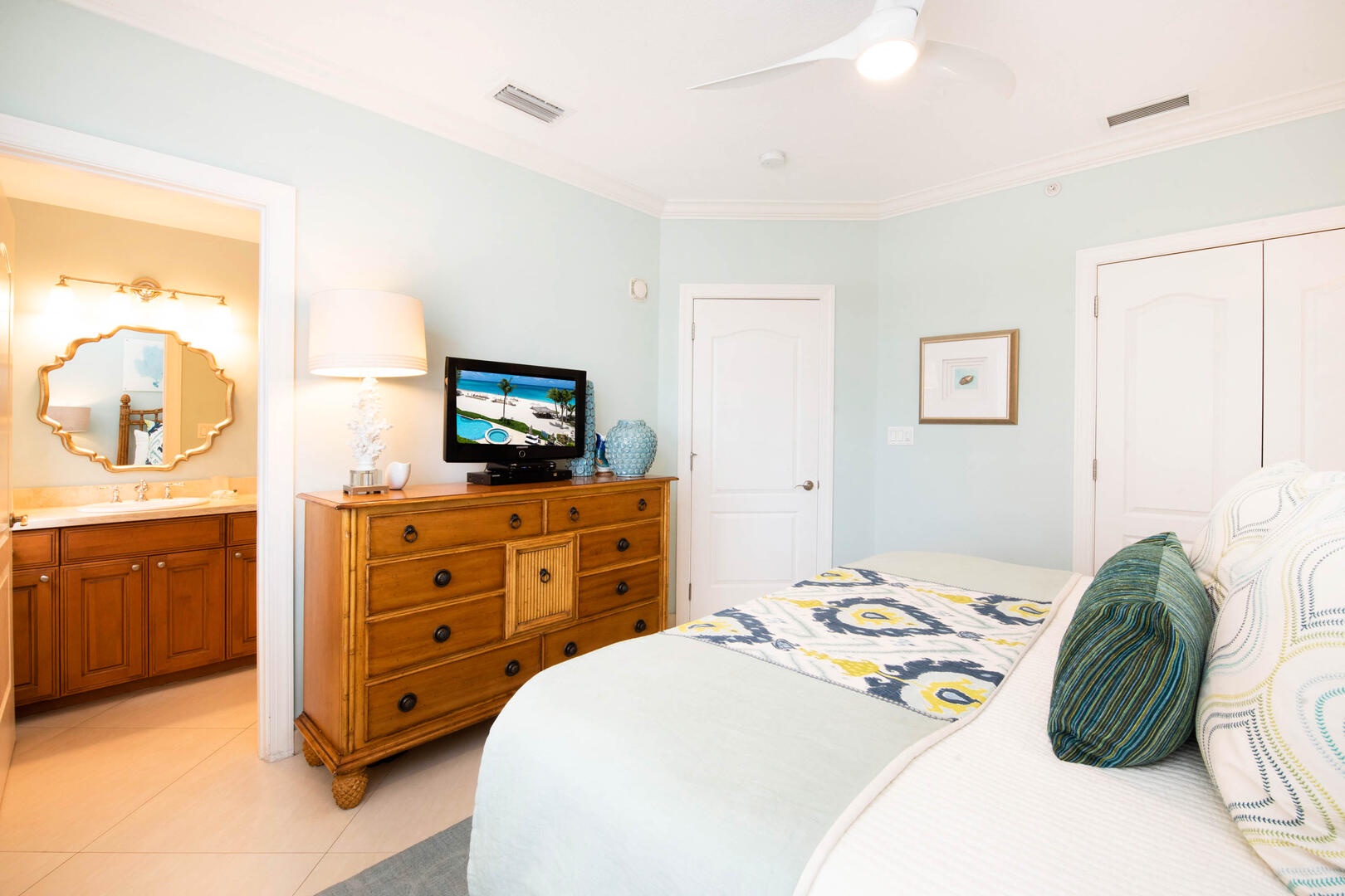 Bedroom 3 with ensuite. All beach and bath towels, plus bathrobes are provided during your stay.