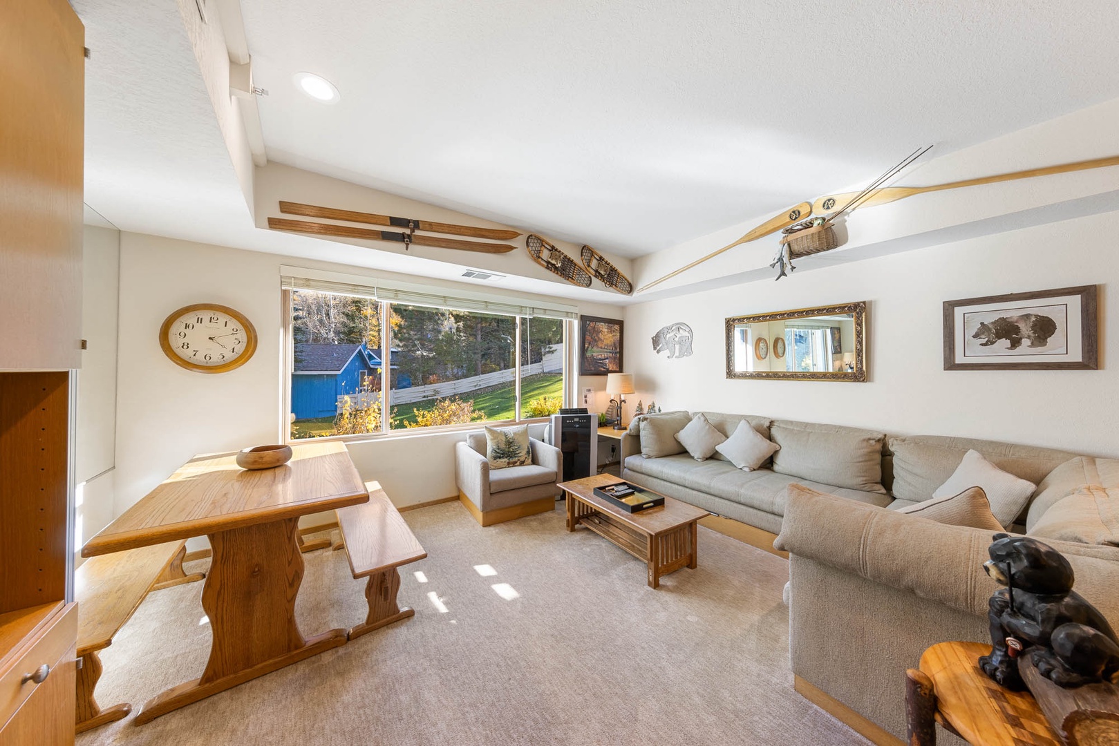 214 | Couple’s Retreat - A/C, Pool, Spas + Parking