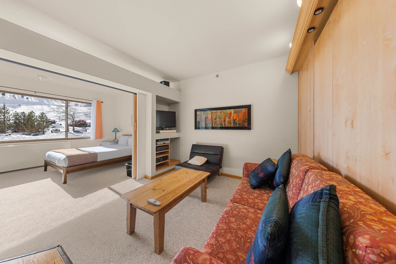 147 | Studio Escape -Tubs, Trails & Tranquility