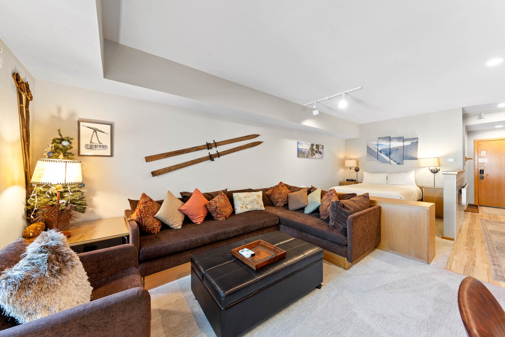 207 | Comfy A/C Studio - Tennis, Pool & Parking