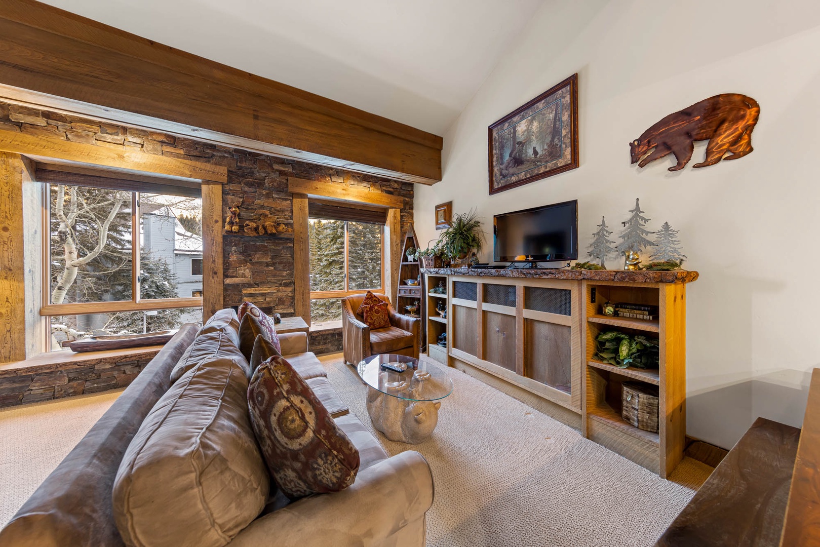 344 | Family Loft Fav - Great Views + Easy Parking