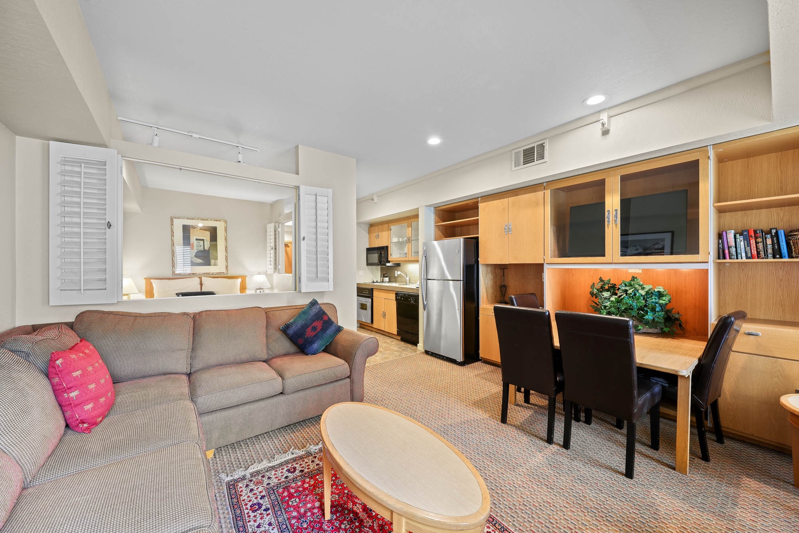 217 | Studio Steal - A/C, Modern & Budget-Friendly