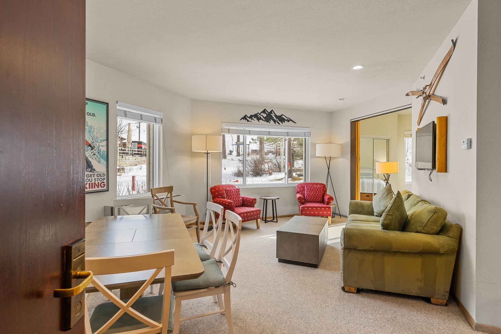 159 | Romantic 1BD - King, Kitchen + Sunset Soaks