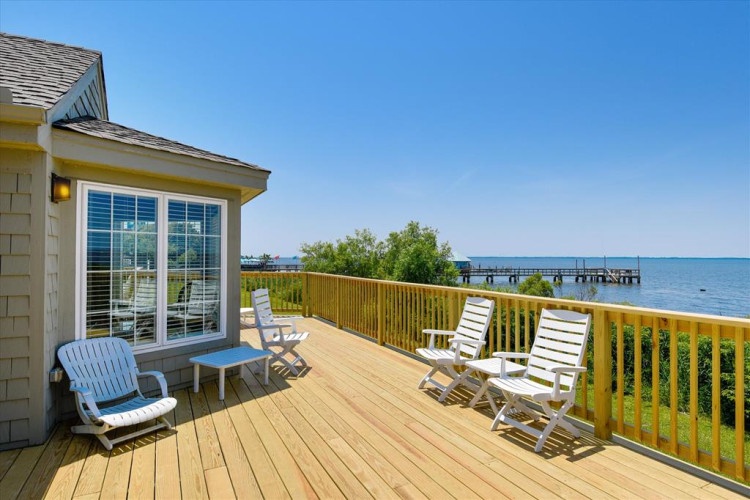 Step onto your private deck and let the ocean breeze greet you. Relax in the sun loungers with unobstructed bay views, where mornings start with coffee and evenings end with stunning sunsets.