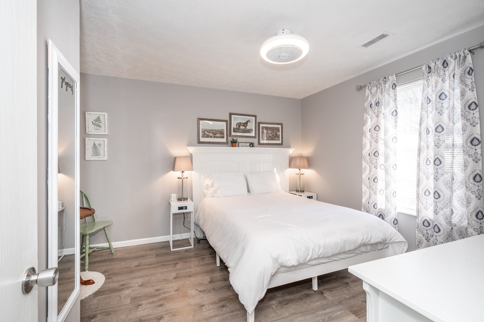 The final bedroom sanctuary in Apartment 3 includes a queen bed & Smart TV