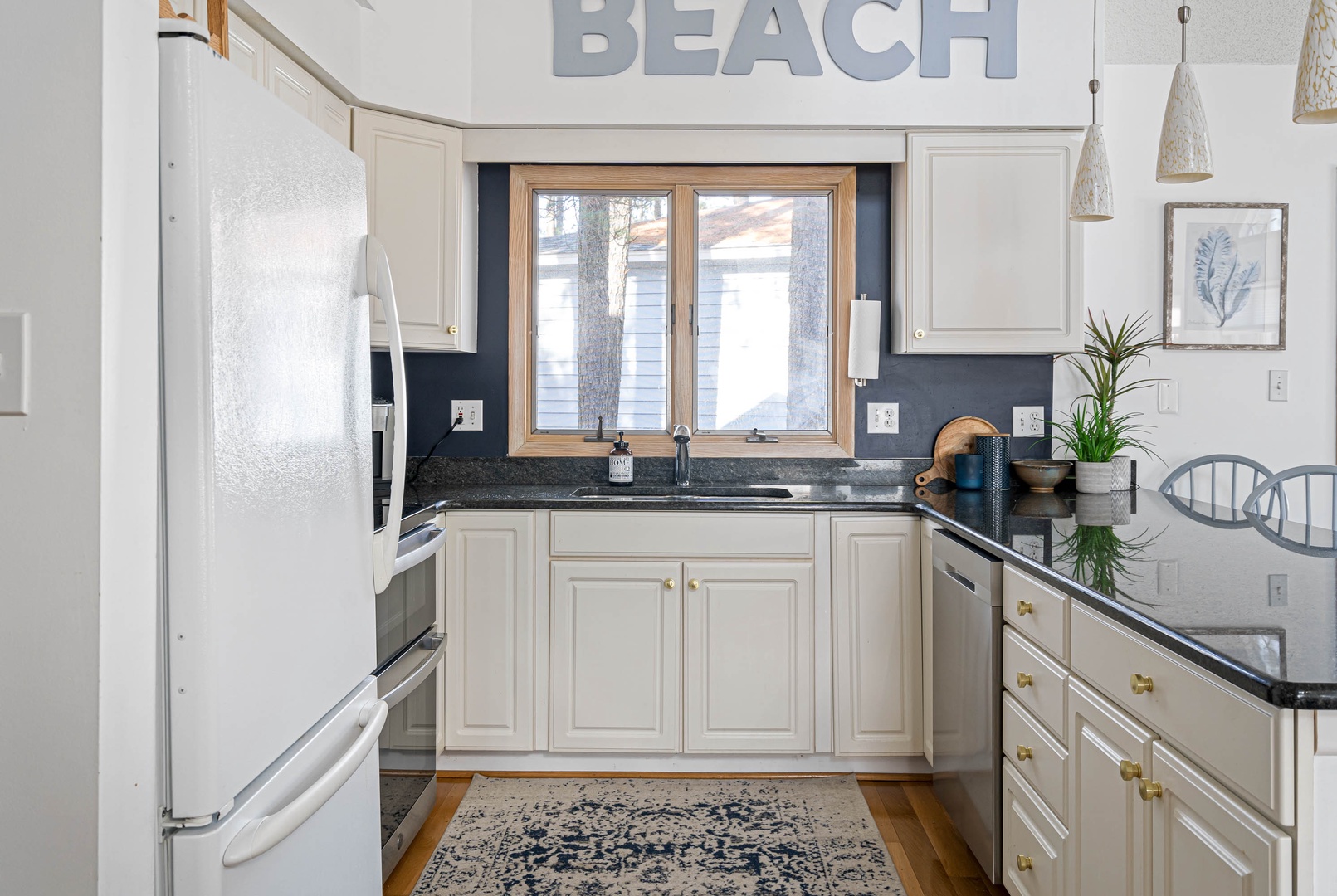 Fully equipped kitchen