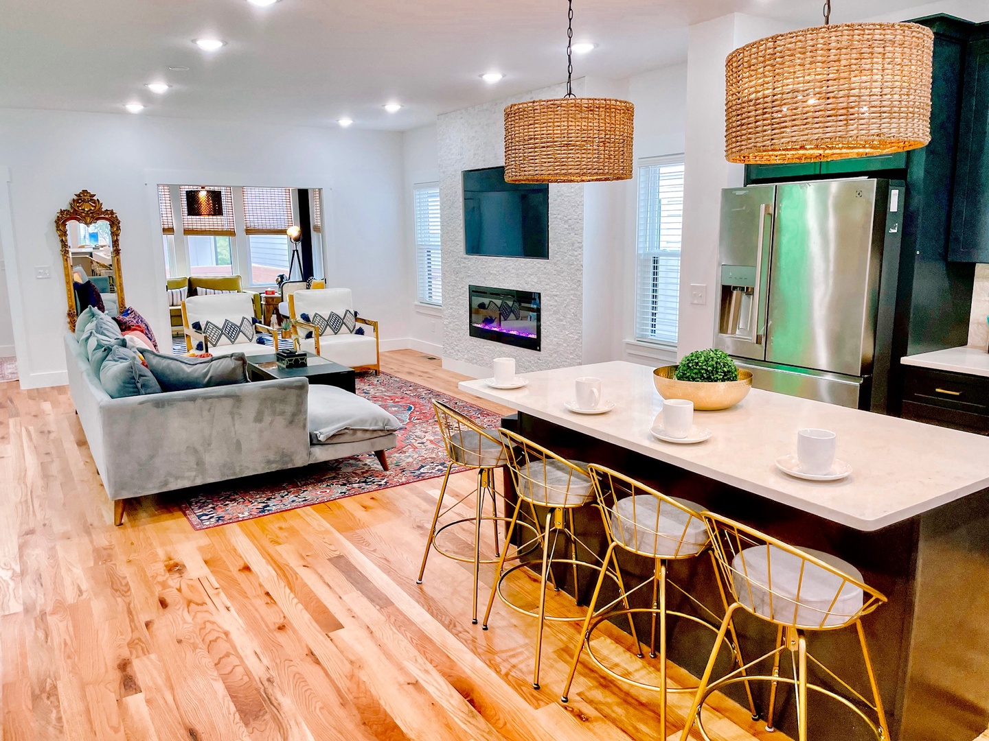 This gorgeous, chic kitchen is well-equipped for your visit to Nashville