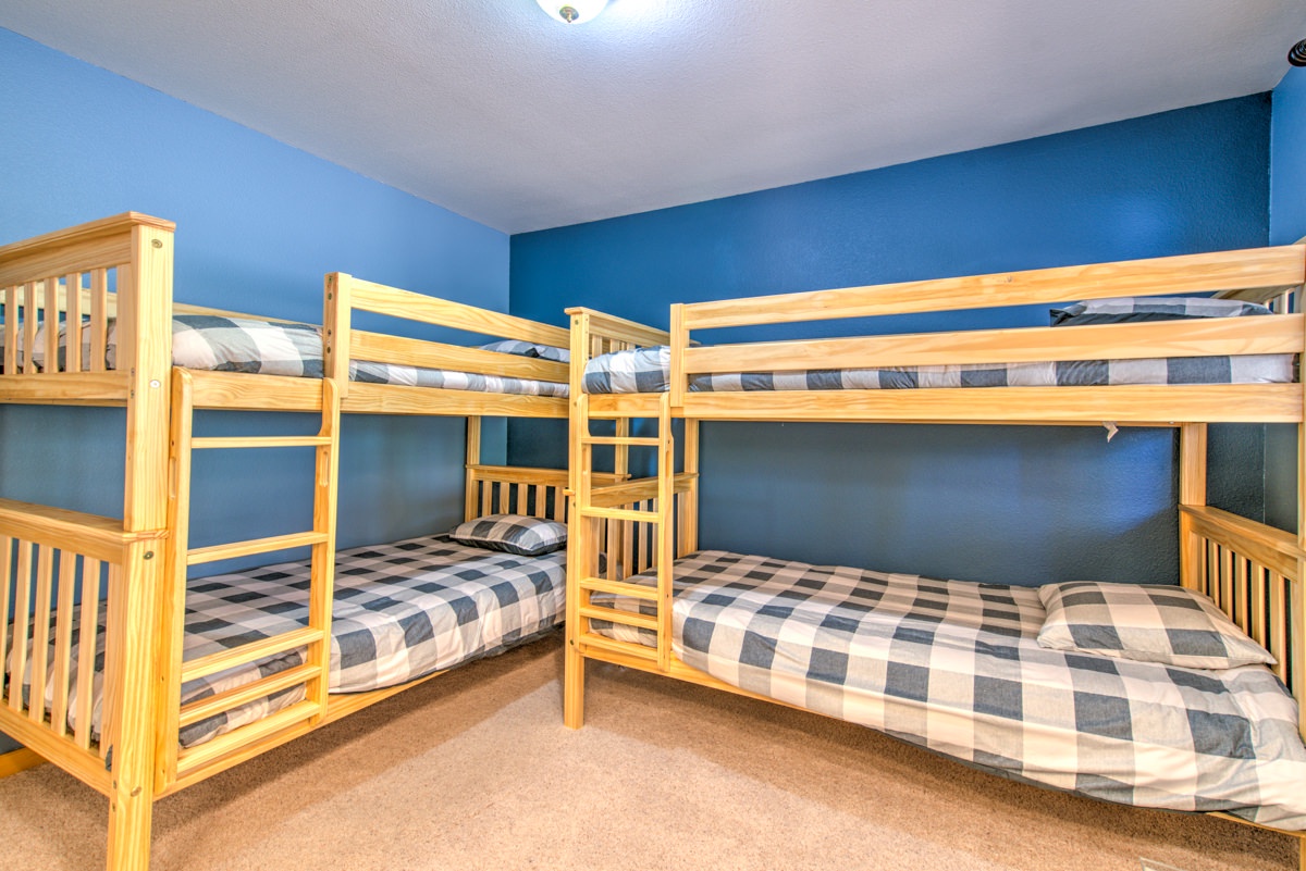 Bedroom 3 with 2 Twin/Twin bunk beds