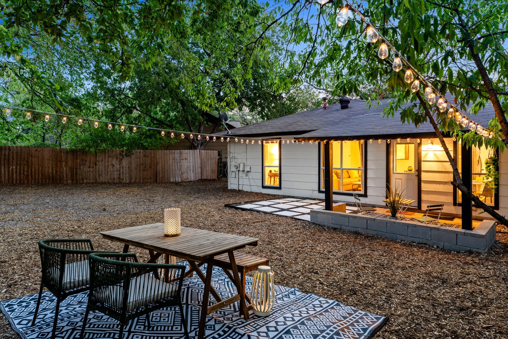 Welcome to South Austin Desert Jewel!