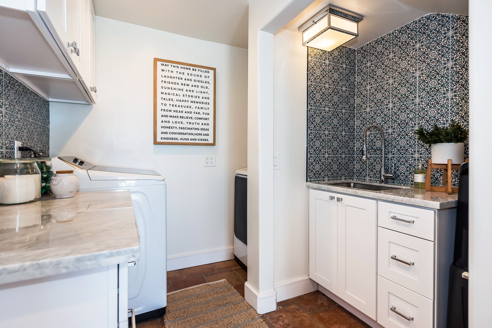shared laundry room (available based on scheduled days with owner)