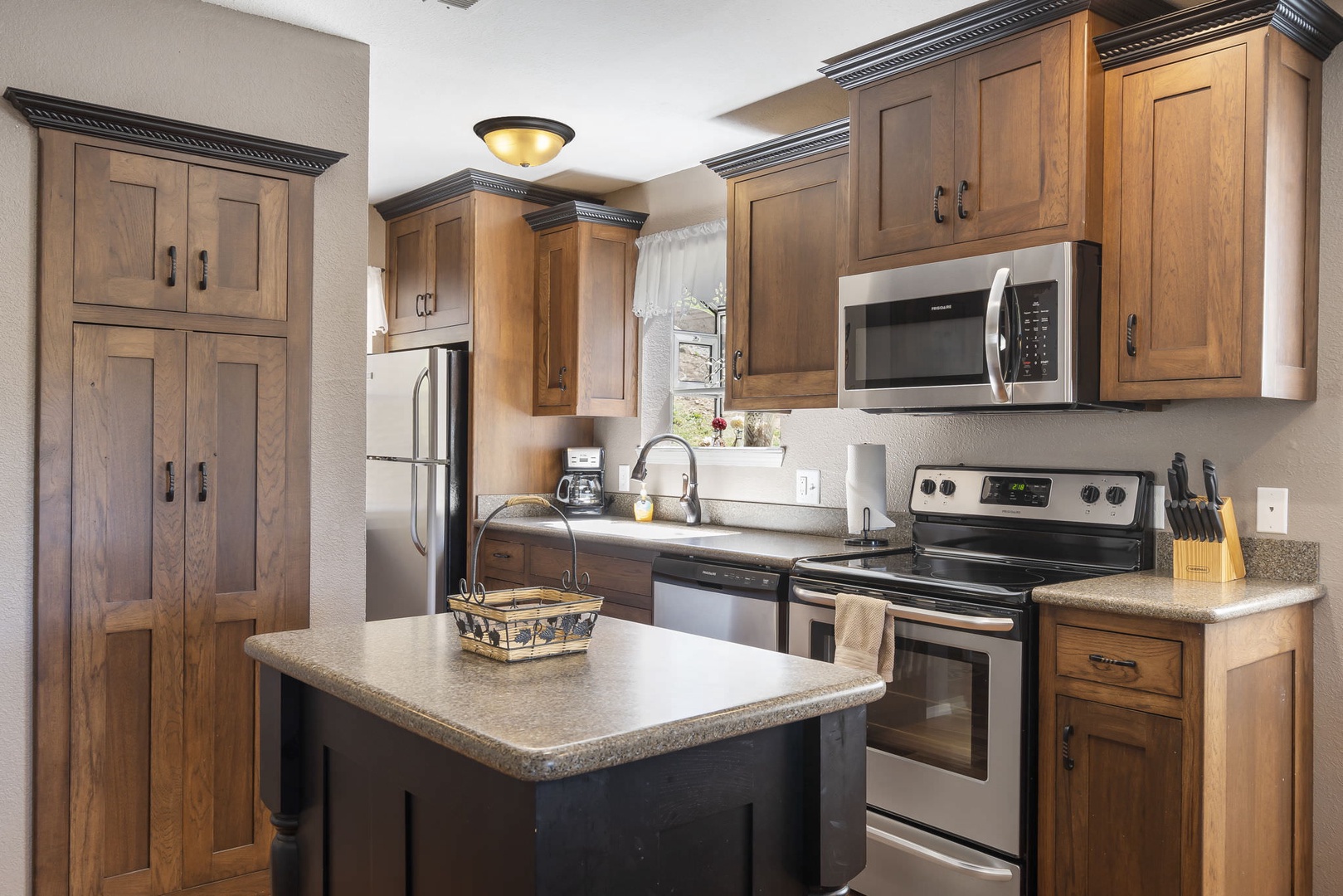 Fully equipped kitchen