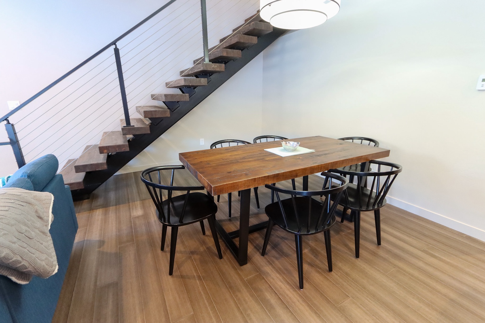 Formal dining table with seating for 6