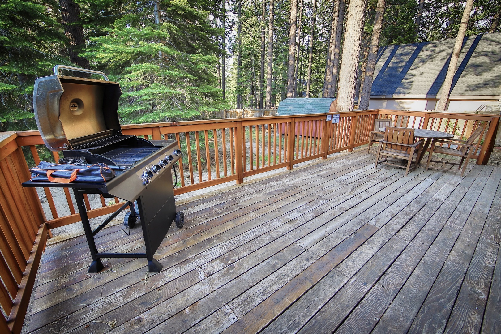 Large deck with gas BBQ & seating