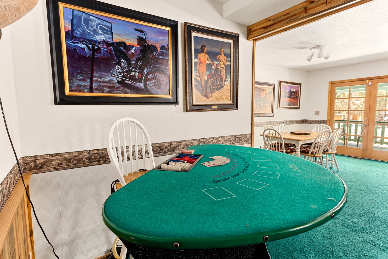 Poker table