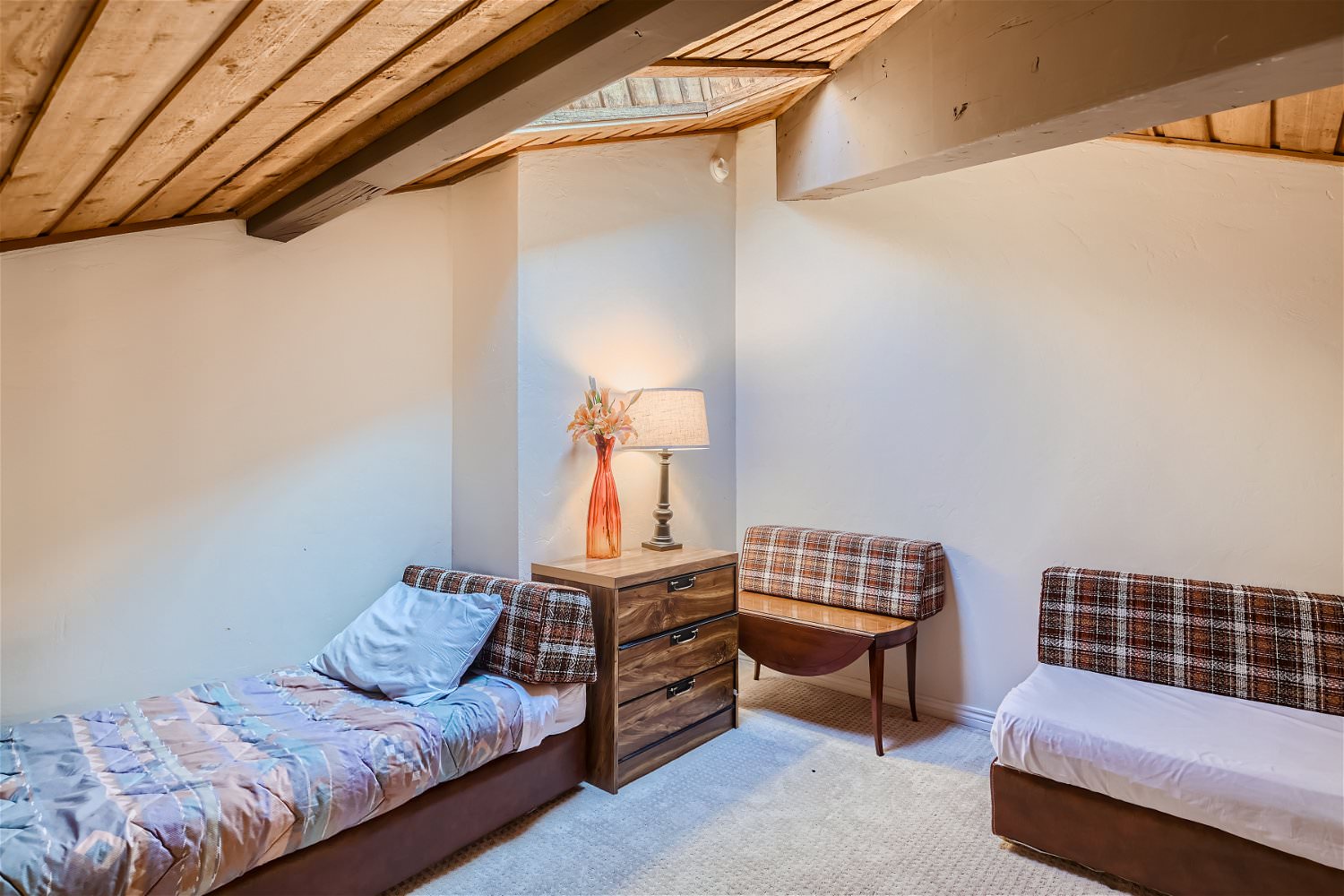 Loft with 2 Twin beds
