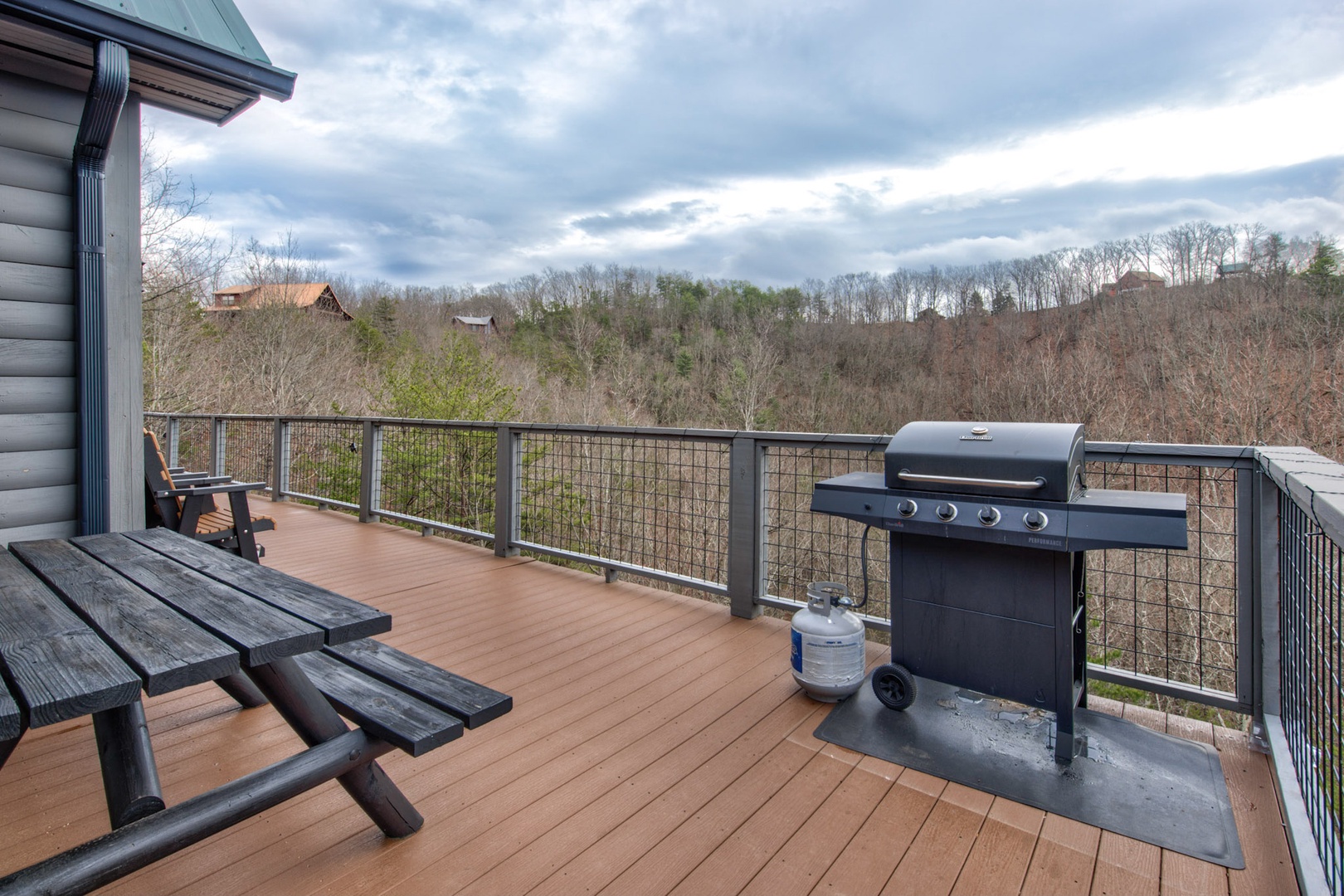 Lounge in comfort with stunning views on the deck while you grill up a feast!