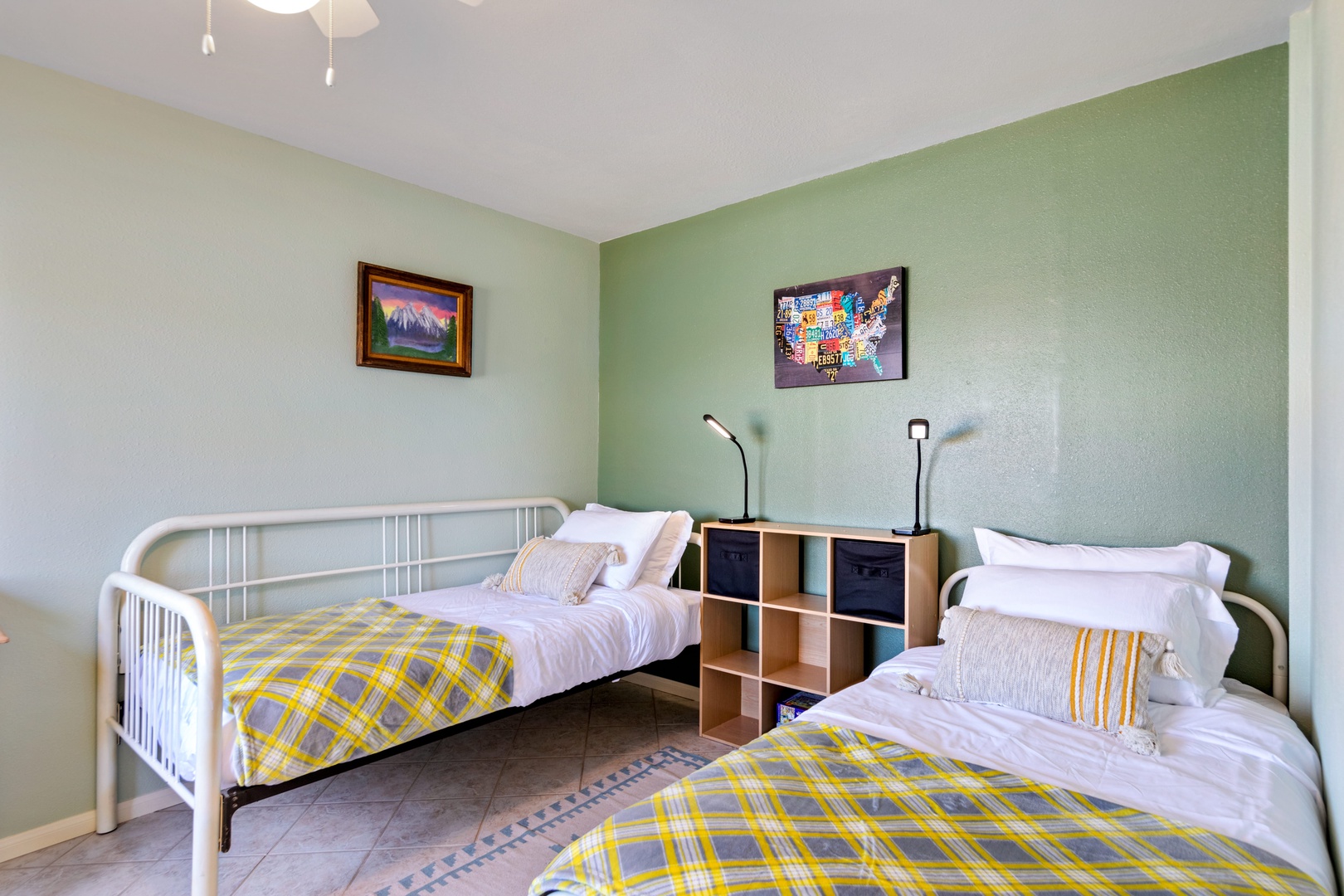 Bedroom #4 Twin Beds