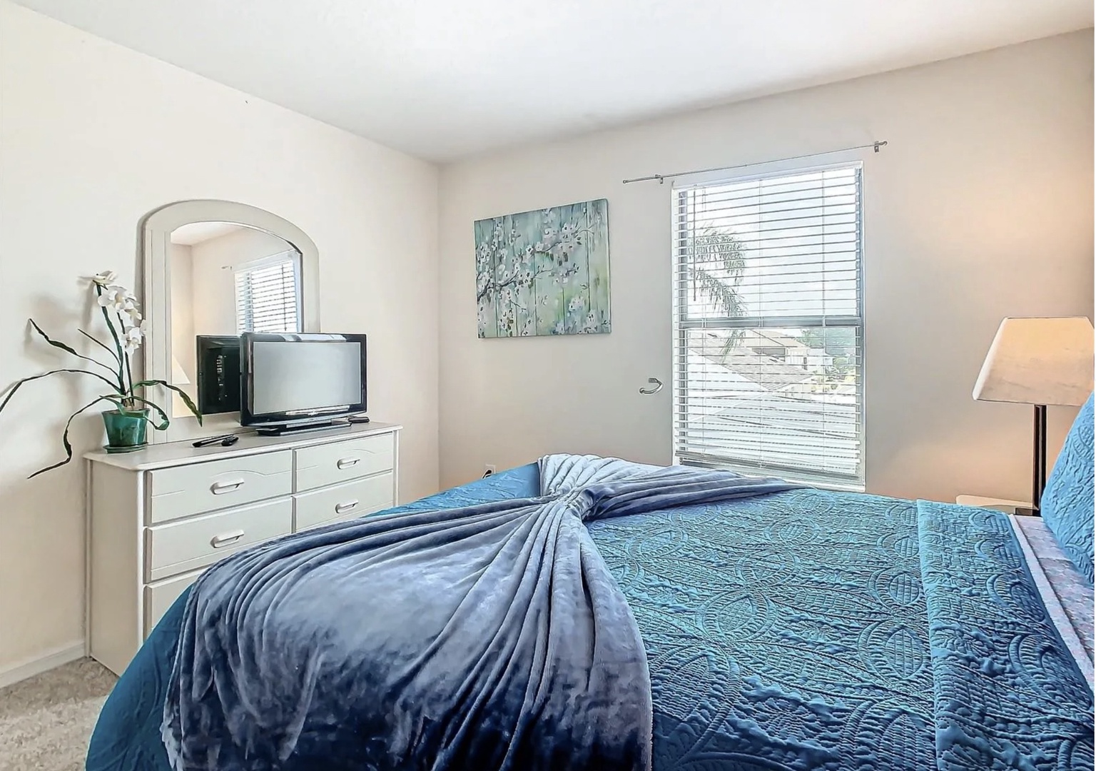 Bedroom 3 with queen bed and TV