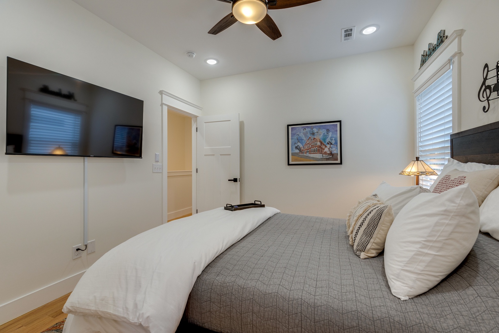 Bedroom #3 with Queen Bed, smart TV, and shared en-suite (2nd floor)