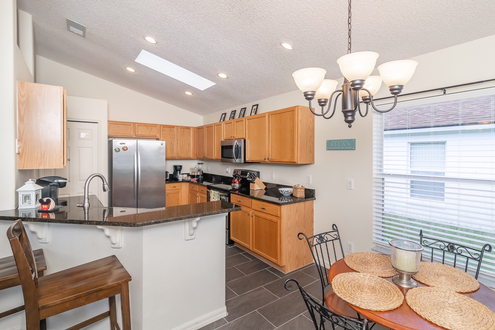 Fully equipped kitchen with all the appliances one could ask for