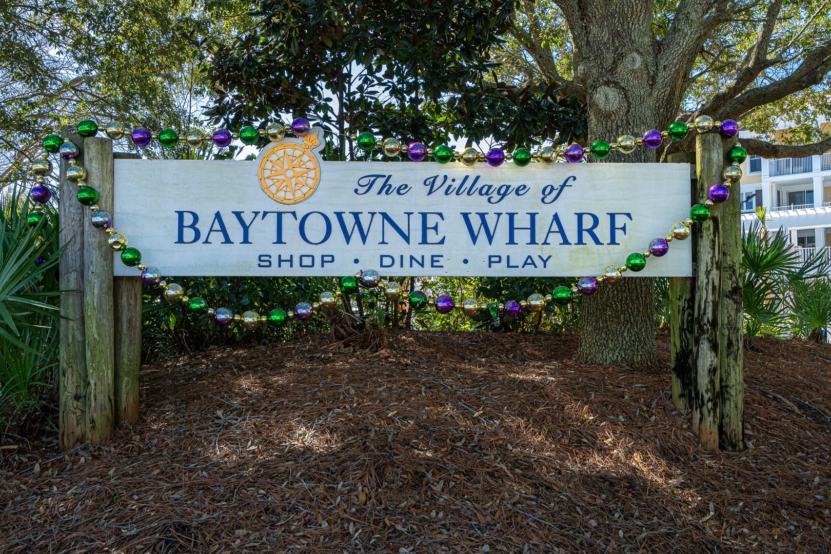 Enjoy all the fabulous attractions & amenities of nearby Baytowne Wharf