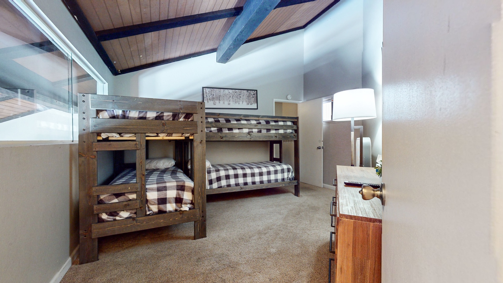 Loft with 2 Twin/Twin bunk beds