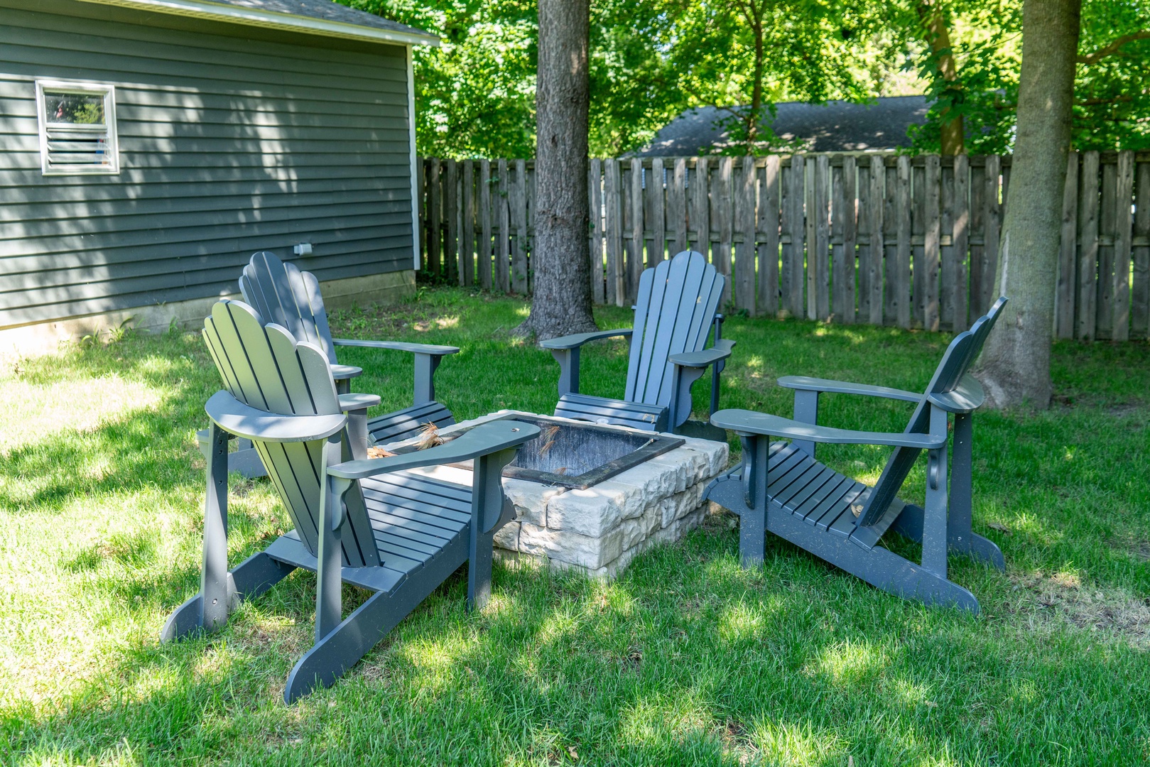 Roast marshmallows & swap stories around the firepit