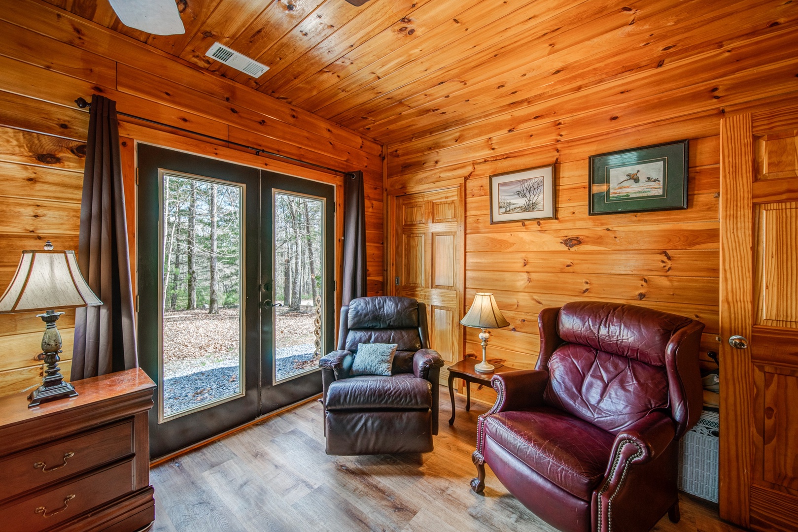 (Addition) Queen Master Bedroom with En Suite, TV, and Seating Area