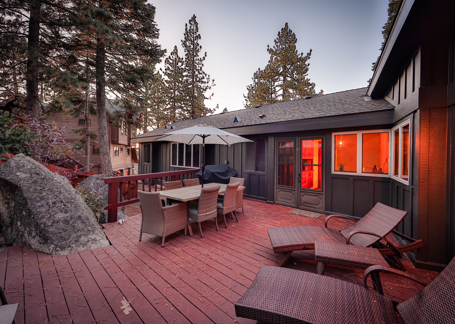 Deck with outdoor seating