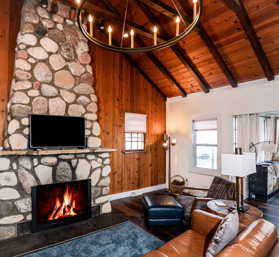 Embrace the quaint, rustic allure and fantastic amenities that Como Cabin has to offer